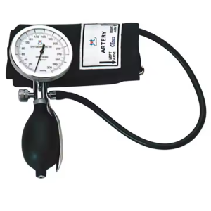 Palm Type Aneroid Sphygmomanometer With Single Tube